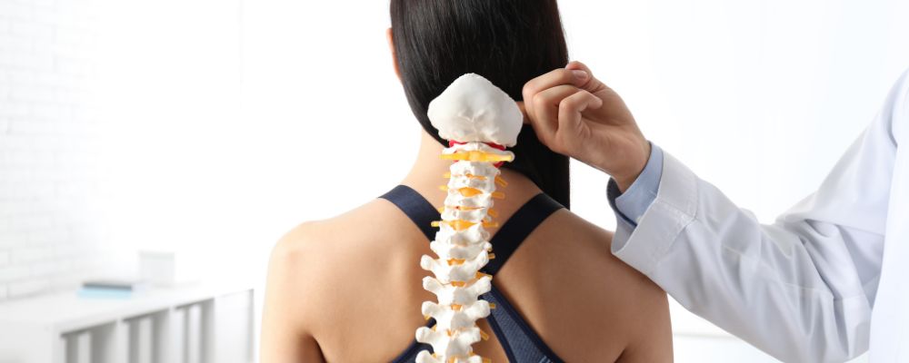 Understanding Osteoporosis: Symptoms and Risks